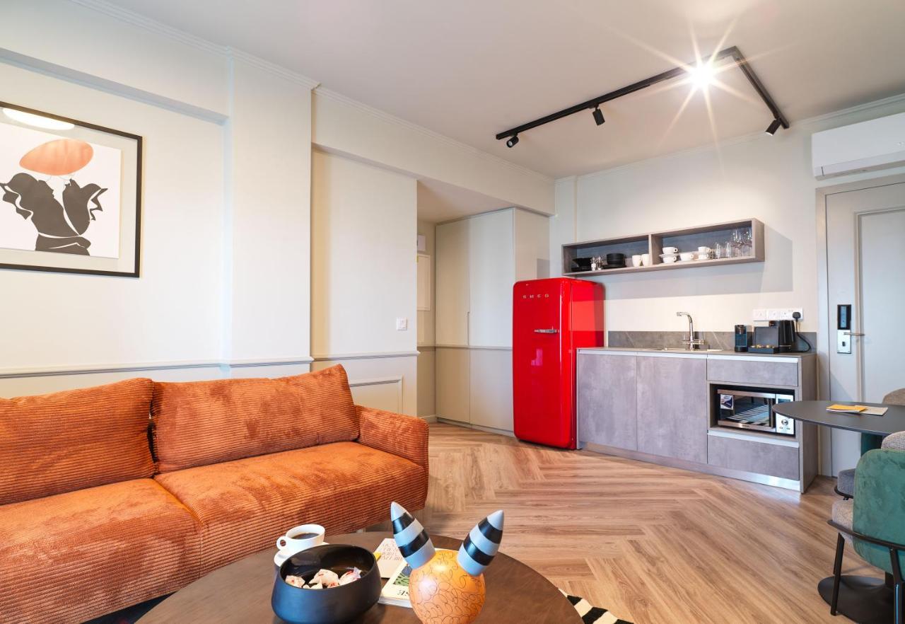 Liv The City Suites Adults Only Larnaca Bagian luar foto
